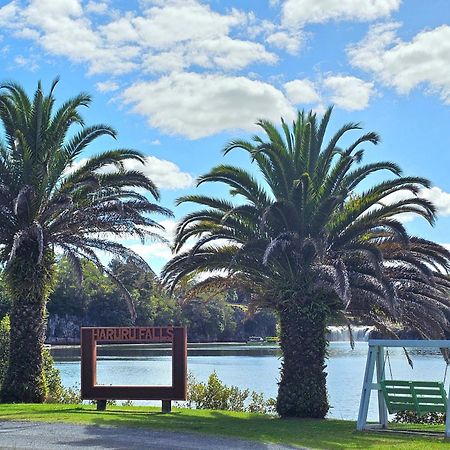 Haruru Falls Motel & Conference Centre Paihia Ngoại thất bức ảnh