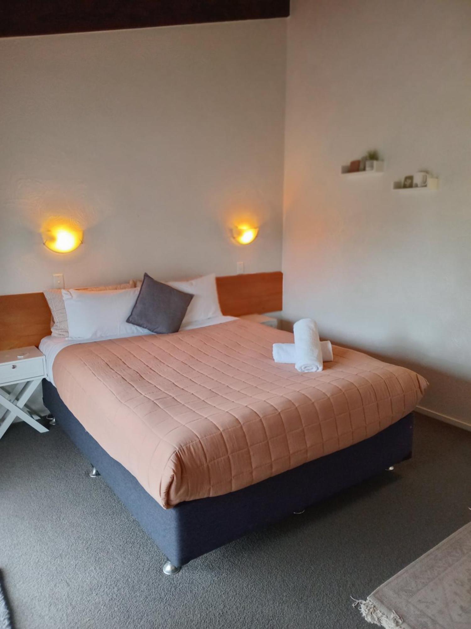 Haruru Falls Motel & Conference Centre Paihia Ngoại thất bức ảnh